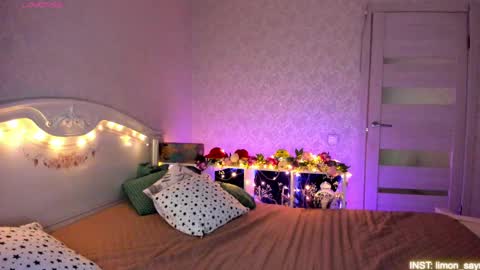 LilliMoore online show from 04/19/26, 11:40