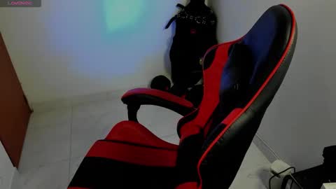 lillith_777 online show from 09/18/25, 12:45