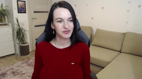 Snapshot of lilliyves chatting on 05/20/26, 06:25 lilliyves online show from 05/20/26, 06:25