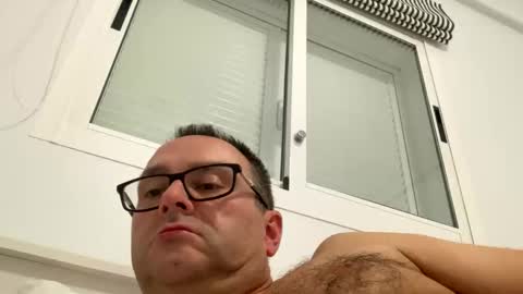 Snapshot of lills16 chatting on 09/25/25, 12:36 lills16 online show from 09/25/25, 12:36