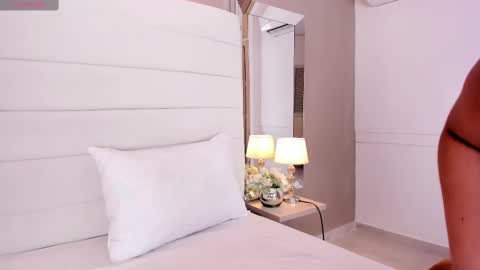 Snapshot of lilly_2809_ chatting on 02/25/25, 04:03 Lizeth follow me in my igimlilycute 3 online show from 02/25/25, 04:03