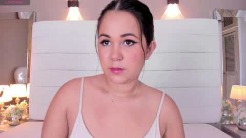 Snapshot of lilly_2809_ chatting on 03/12/25, 03:57 Lizeth follow me in my igimlilycute 3 online show from 03/12/25, 03:57