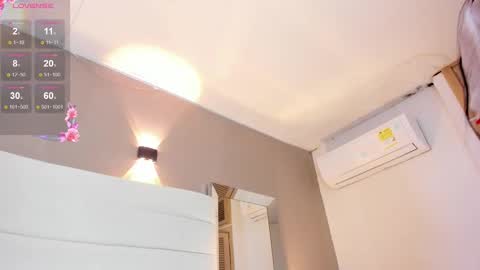 Snapshot of lilly_2809_ chatting on 09/19/25, 04:47 Lizeth follow me in my igimlilycute 3 online show from 09/19/25, 04:47