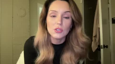 lilly_adams88 online show from 07/23/26, 02:20