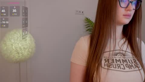 Lilly Colins online show from 02/02/25, 05:48