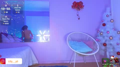 Sofia online show from 01/04/25, 01:42