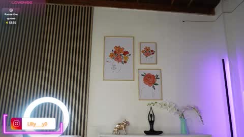 Sofia online show from 11/23/25, 12:38