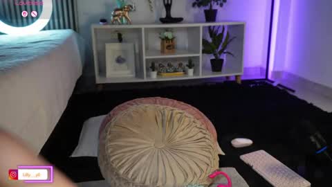 Sofia online show from 04/10/26, 01:16