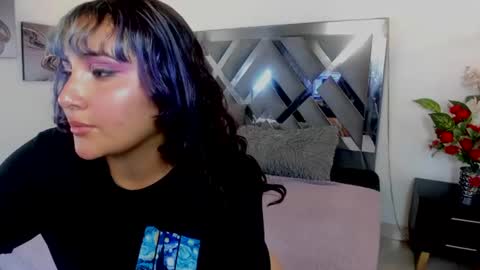 Snapshot of lilly_foxxy chatting on 08/09/26, 11:26 online show from 08/09/26, 11:26
