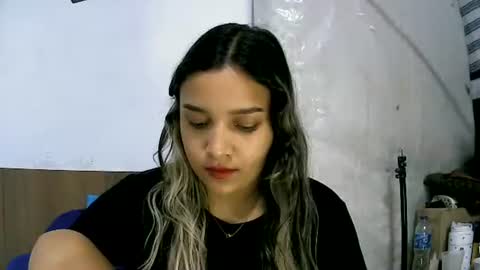 Snapshot of lilly_ocean22 chatting on 07/25/26, 11:46 Sey - Lilly online show from 07/25/26, 11:46