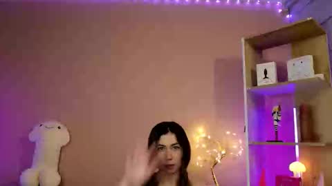 Snapshot of lilly_sweet02 chatting on 04/19/26, 01:05 lilly_sweet02 online show from 04/19/26, 01:05