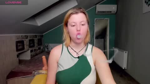 Lilly Depp online show from 12/17/24, 05:04