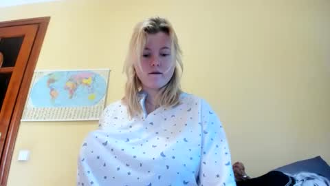 Lilly Depp online show from 10/20/25, 11:54