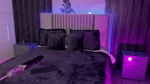 Lilly Ortiz online show from 02/10/25, 08:21