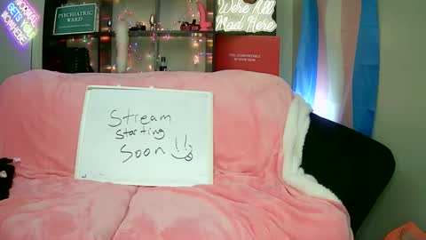 lillyVonT online show from 10/05/25, 10:07