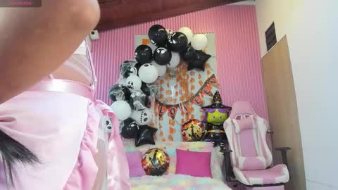 lillyy16 online show from 10/19/25, 11:00