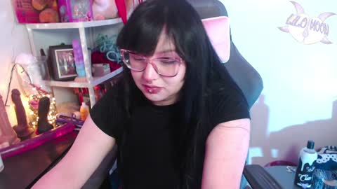Snapshot of lilomoon69 chatting on 12/06/24, 06:37 Lilo online show from 12/06/24, 06:37