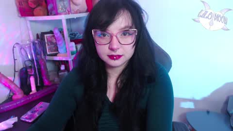 Snapshot of lilomoon69 chatting on 12/14/24, 03:29 Lilo online show from 12/14/24, 03:29