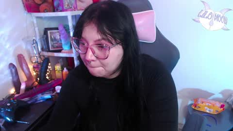 Snapshot of lilomoon69 chatting on 12/18/24, 05:48 Lilo online show from 12/18/24, 05:48