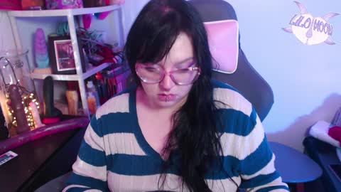 Snapshot of lilomoon69 chatting on 01/04/25, 05:05 Lilo online show from 01/04/25, 05:05