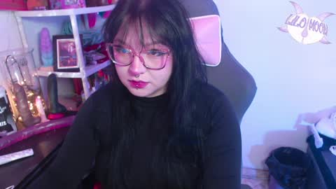 Snapshot of lilomoon69 chatting on 01/08/25, 03:40 Lilo online show from 01/08/25, 03:40