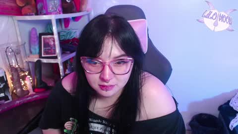 Snapshot of lilomoon69 chatting on 01/09/25, 06:38 Lilo online show from 01/09/25, 06:38