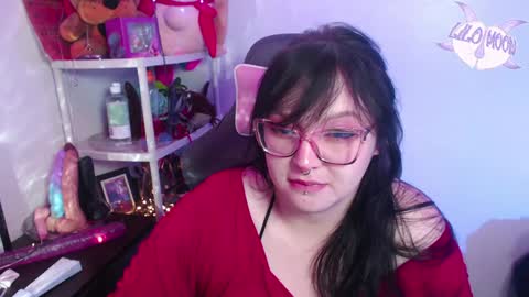 Snapshot of lilomoon69 chatting on 01/16/25, 02:51 Lilo online show from 01/16/25, 02:51