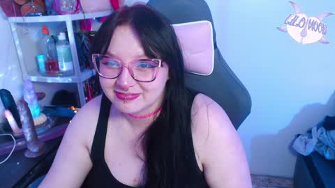 Snapshot of lilomoon69 chatting on 01/23/25, 06:17 Lilo online show from 01/23/25, 06:17