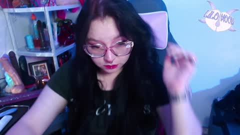 Snapshot of lilomoon69 chatting on 01/28/25, 03:15 Lilo online show from 01/28/25, 03:15