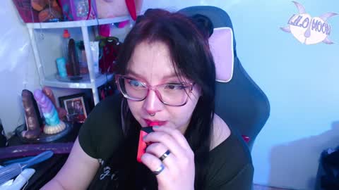 Snapshot of lilomoon69 chatting on 01/28/25, 06:16 Lilo online show from 01/28/25, 06:16