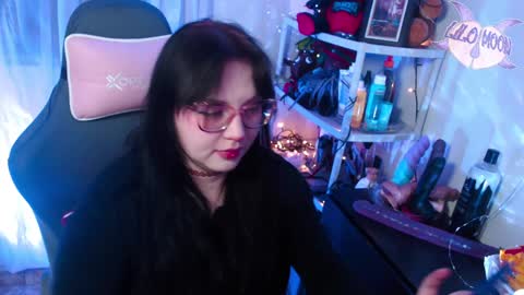 Snapshot of lilomoon69 chatting on 01/31/25, 03:52 Lilo online show from 01/31/25, 03:52