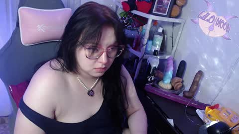 Snapshot of lilomoon69 chatting on 02/04/25, 07:18 Lilo online show from 02/04/25, 07:18