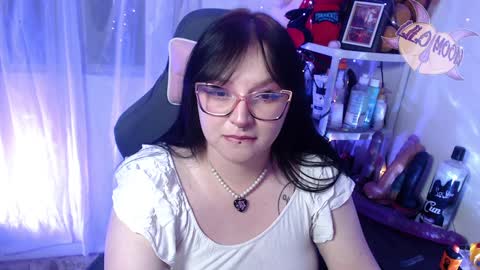 Snapshot of lilomoon69 chatting on 02/08/25, 04:03 Lilo online show from 02/08/25, 04:03