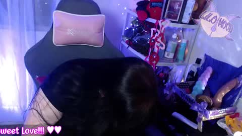 Snapshot of lilomoon69 chatting on 02/16/25, 04:20 Lilo online show from 02/16/25, 04:20