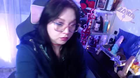Snapshot of lilomoon69 chatting on 02/17/25, 03:15 Lilo online show from 02/17/25, 03:15