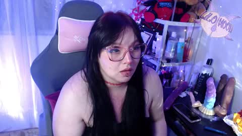 Snapshot of lilomoon69 chatting on 02/23/25, 06:49 Lilo online show from 02/23/25, 06:49
