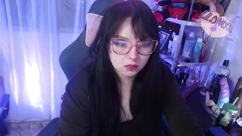 Snapshot of lilomoon69 chatting on 02/24/25, 03:44 Lilo online show from 02/24/25, 03:44