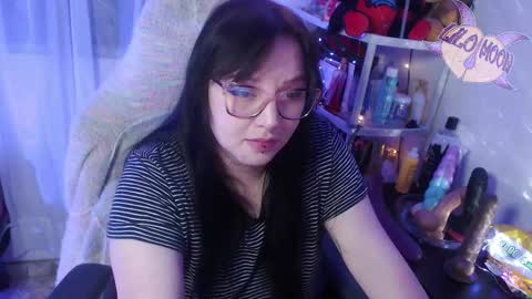 Snapshot of lilomoon69 chatting on 03/08/25, 05:28 Lilo online show from 03/08/25, 05:28