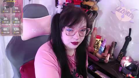 Snapshot of lilomoon69 chatting on 09/12/25, 12:16 Lilo online show from 09/12/25, 12:16