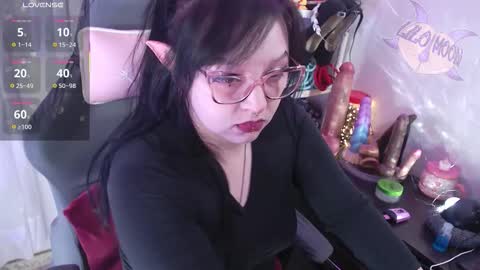 Snapshot of lilomoon69 chatting on 10/06/25, 01:19 Lilo online show from 10/06/25, 01:19