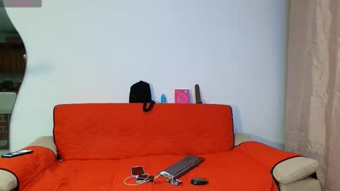 Snapshot of lilookailani chatting on 09/28/25, 10:48 vanessa online show from 09/28/25, 10:48