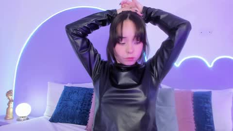 Lilou online show from 01/13/25, 11:41