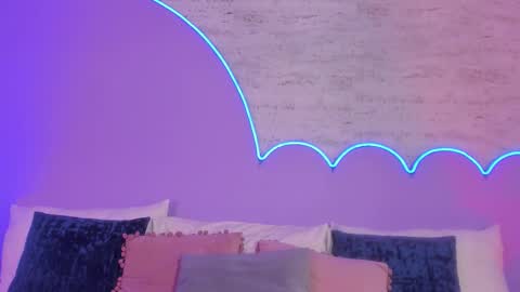 Lilou online show from 09/23/25, 11:57