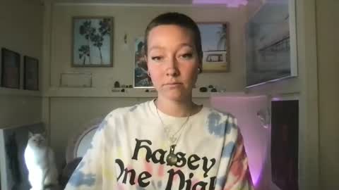 Lilpeachykeenn online show from 01/03/25, 09:05