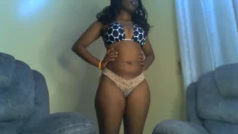 Snapshot of lilpretty16 chatting on 06/07/26, 04:00 lilpretty16 online show from 06/07/26, 04:00