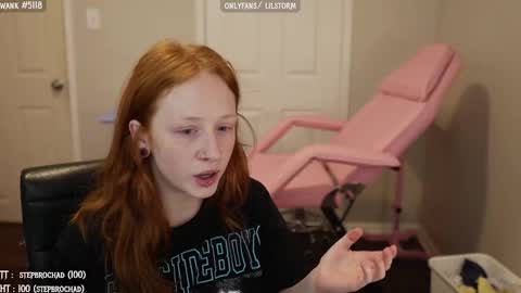 Snapshot of lilst0rm chatting on 02/26/25, 04:56 lil or red online show from 02/26/25, 04:56