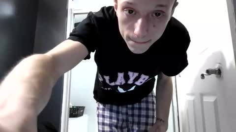 Little Violet online show from 11/27/25, 05:20