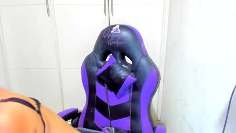 Snapshot of lily_anal_squirt chatting on 12/16/24, 07:00 lily_anal_squirt online show from 12/16/24, 07:00