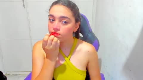 Snapshot of lily_anal_squirt chatting on 12/22/24, 07:10 lily_anal_squirt online show from 12/22/24, 07:10