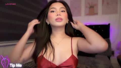 Snapshot of lily_ash chatting on 05/09/26, 01:55 Lily- DONT FORGET TO FOLLOW ME HERE online show from 05/09/26, 01:55